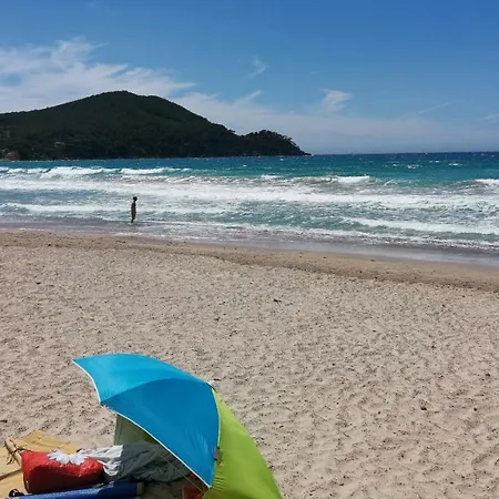 Au Clair De La Dune アパート